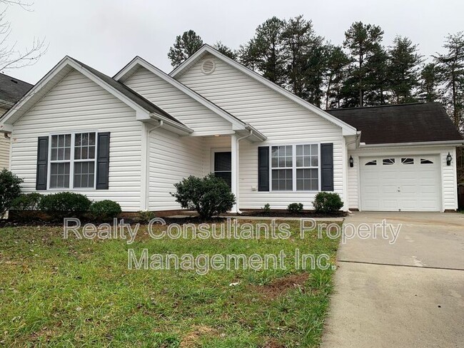 Building Photo - 913 Meadow Oak Dr