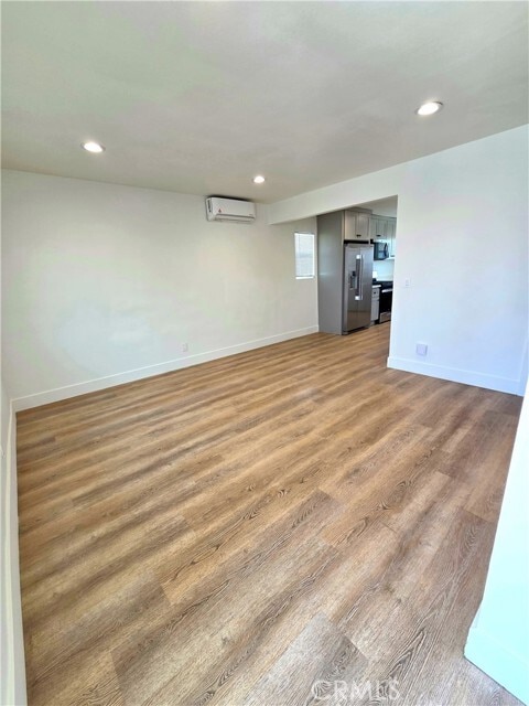 Building Photo - 12882 Lorna St