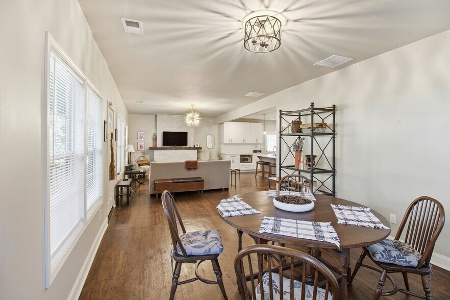 Building Photo - 1488 Beecher St SW