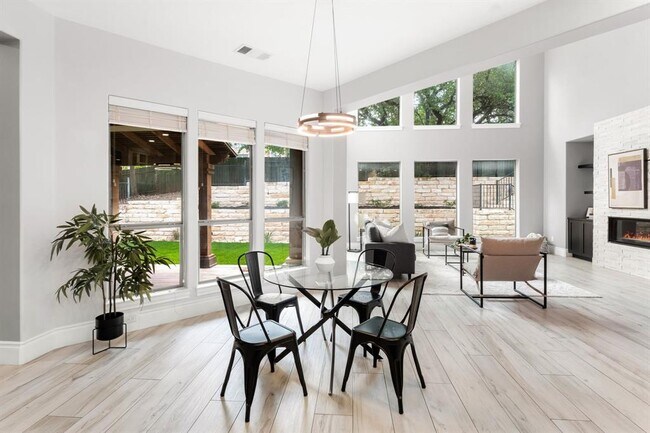Building Photo - 13500 Coleto Creek Trail
