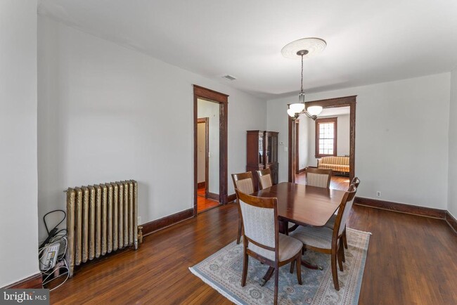 Building Photo - 521 Randolph St NW