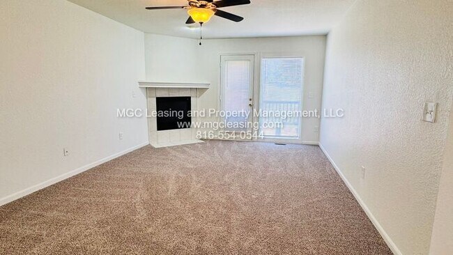 Building Photo - Holiday Special at Creekwood Park-$1,000 Rent Credit w/ 15 mo lease!