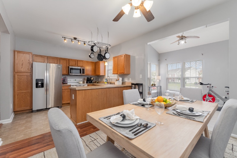 Building Photo - 4919 Sunburst Ln