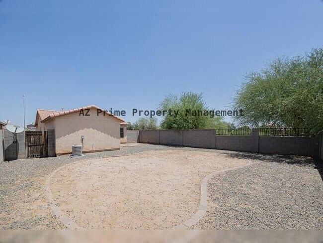Building Photo - 6413 W Elwood St