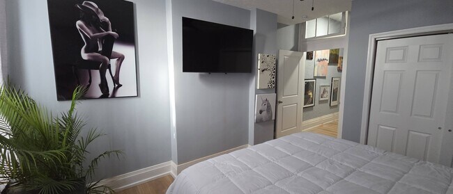 Building Photo - 414 Dayton St