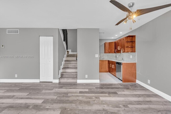 Building Photo - 8911 NW 28th Dr