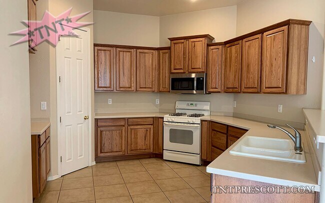 Building Photo - Home in Granville HOA