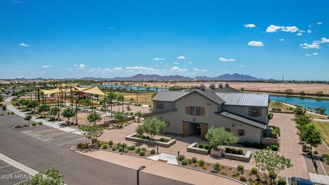 Building Photo - 22433 E Cattle Dr