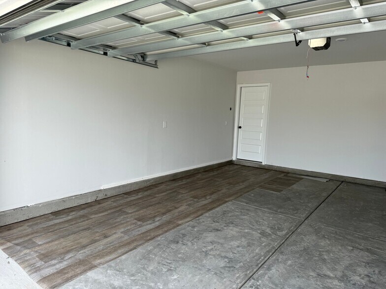 Building Photo - 1225 Black Kite Ct SW