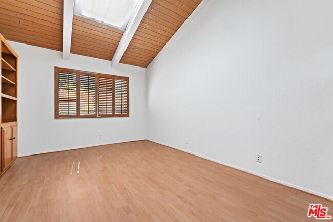 Building Photo - 106 Cresta Verde Dr
