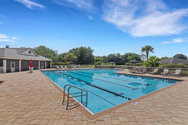 Building Photo - 2702 Prestwick Dr