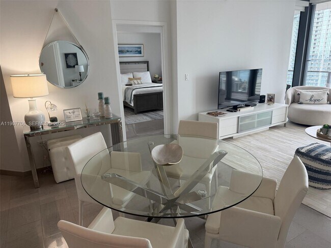 Building Photo - 88 SW 7th St