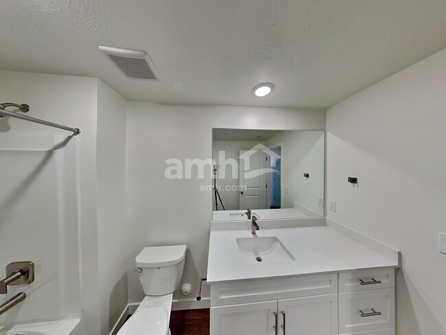 Building Photo - 3479 N Annabell St