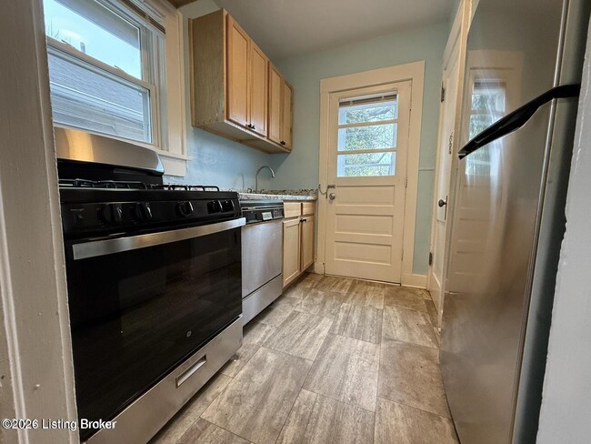 Building Photo - 1234 W Woodlawn Ave