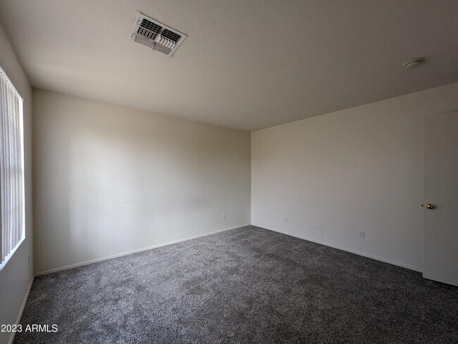 Building Photo - 3215 W St Anne Ave