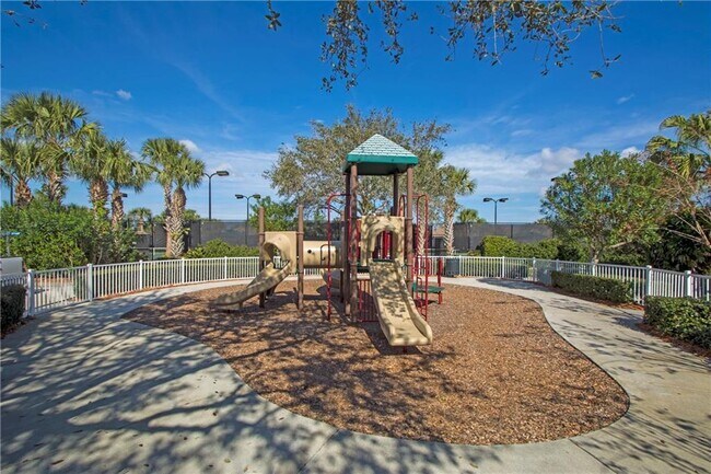 Building Photo - 5254 Eleuthra Cir
