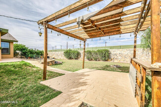 Building Photo - 6289 Cosecha Luna Cir