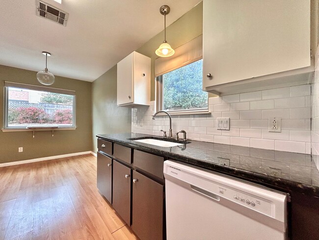 Building Photo - 11908 Snow Finch Rd