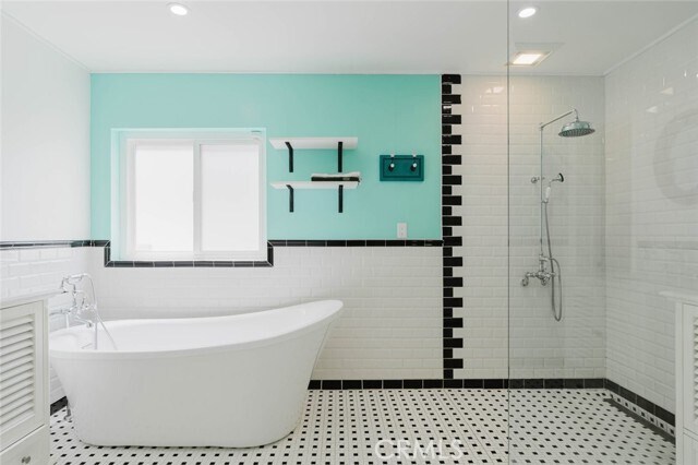 Building Photo - 7305 Verdugo Crestline Dr