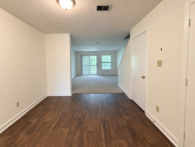 Building Photo - 2518-202 Avent Ferry Road