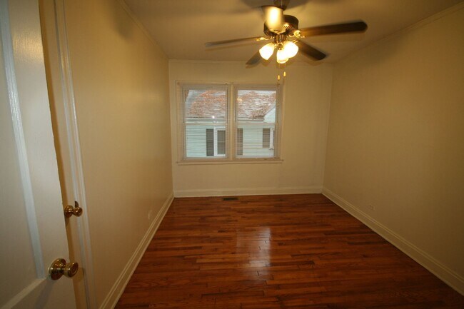 Building Photo - 1601 Dexter St