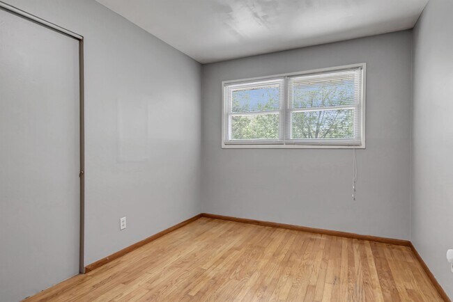 Building Photo - 765 Babler Dr