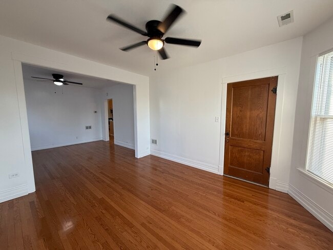 Building Photo - 4129 W School St