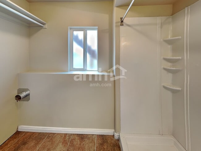 Building Photo - 2359 W 2075 N