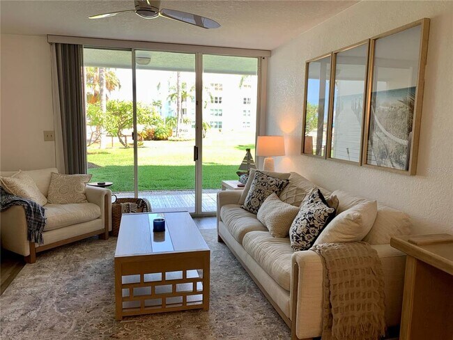 Building Photo - 6061 Bahia Del Mar Cir