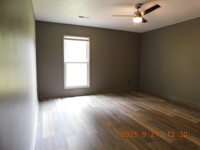 Master bedroom - 8 Druid Pl