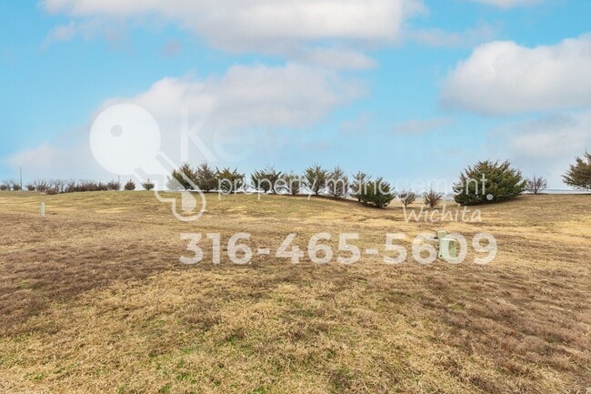 Building Photo - 2315-2317 E Coolwater St Duplex