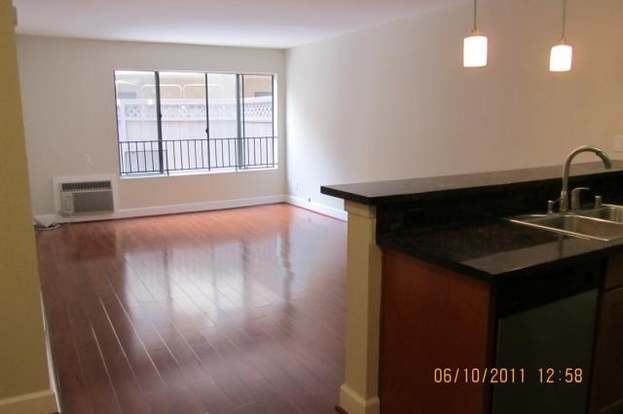 Primary Photo - 10982 Roebling Ave