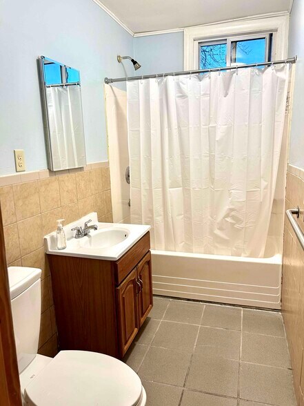 Bathroom - 583 Washington Ave