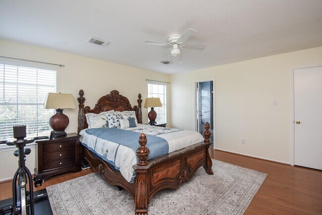 Building Photo - 9506 Tree Sparrow Ln