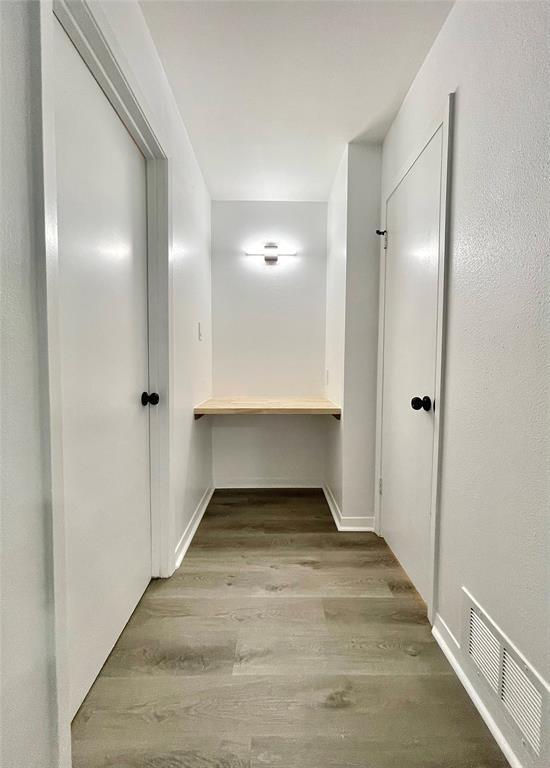 Building Photo - 2306 Barton Village Cir