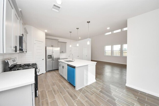 Building Photo - 8006 Cypress Poplar Ct