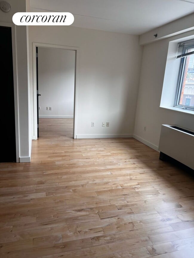 Building Photo - 1810 3rd Ave