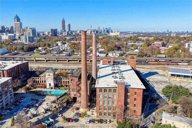 Building Photo - 170 Boulevard SE