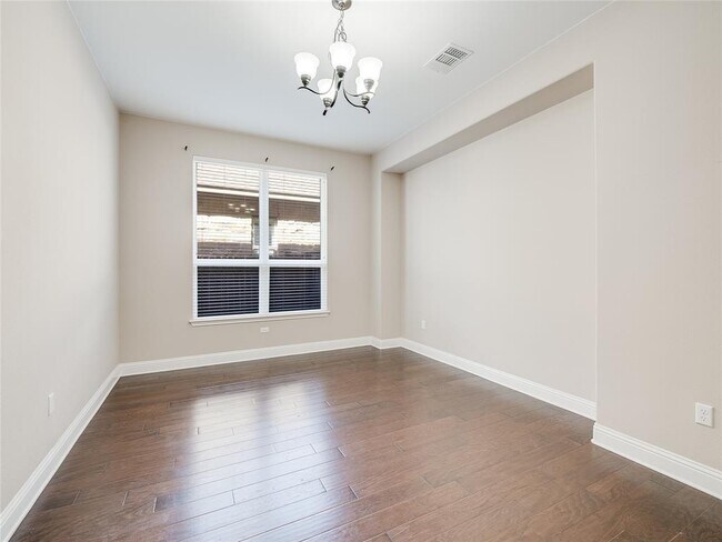 Building Photo - 14317 Laurinburg Dr