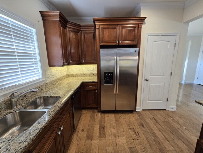 Building Photo - 4724 Bruce St