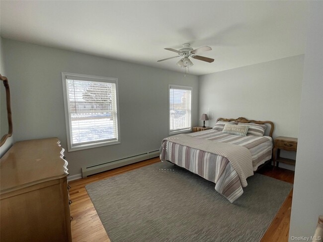 Building Photo - 59 Peconic Ave