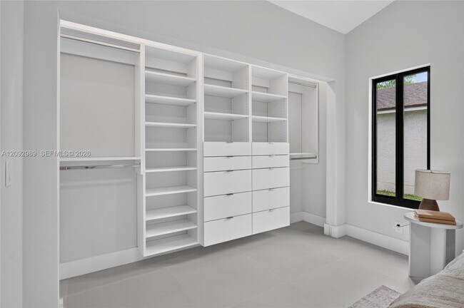 Building Photo - 8668 SW 50th St