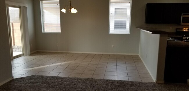 Building Photo - 1143 Desert Sunflower Dr NE