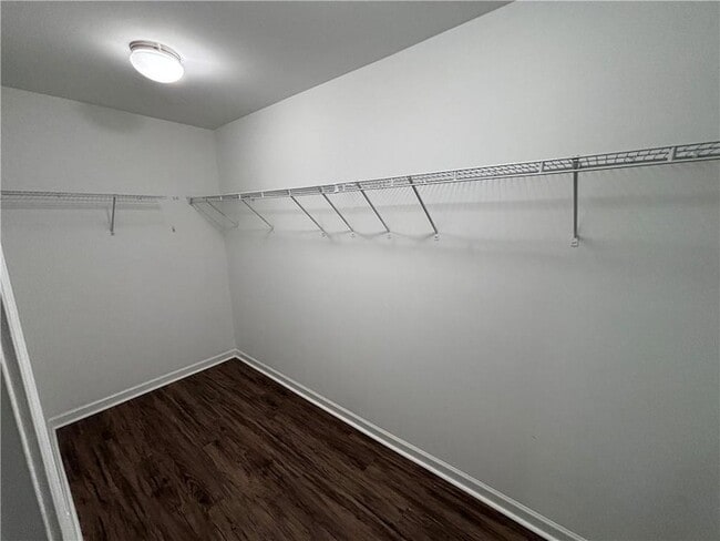 Building Photo - 203 Townview Dr