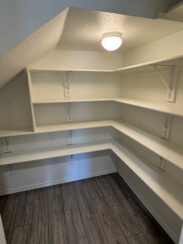 Building Photo - 1033 Binney Dr