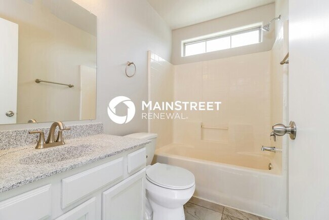Building Photo - 3 Bedroom Pet-Friendly Home in Phoenix, AZ with Main Street Renewal