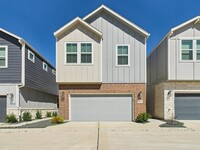 Building Photo - 9828 Rugged Oaks Dr