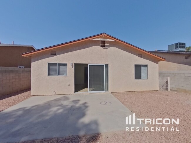 Building Photo - 1768 S Christy Ln