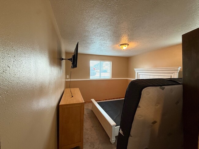 Building Photo - 310 N 9th Ave