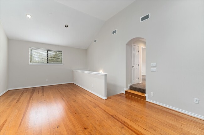 Building Photo - 24527 Appian Ridge